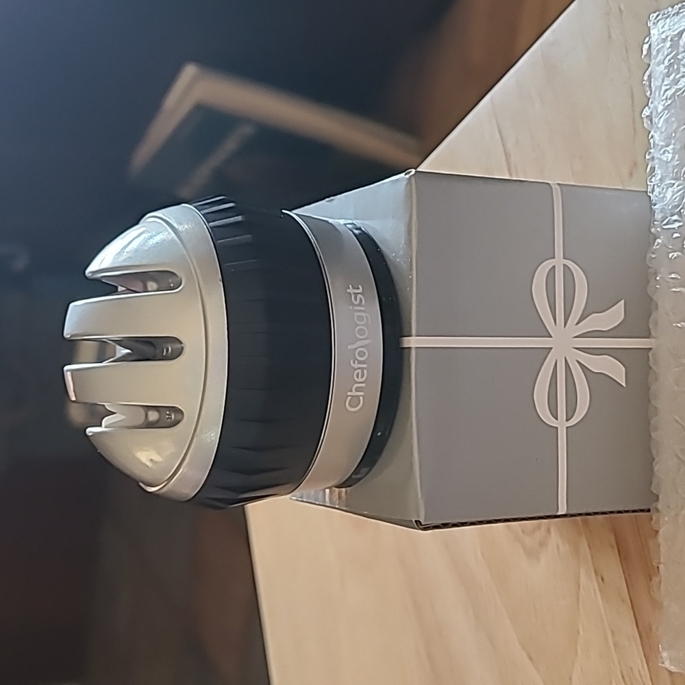 Chefologist knife sharpener